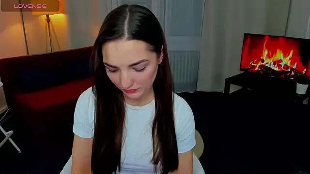 MyEllaLuvs from StripChat is Freechat