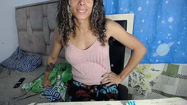 Check-out your craziest wishes with our pick of gaming cams models, featuring big knockers, round tails and tight twats.