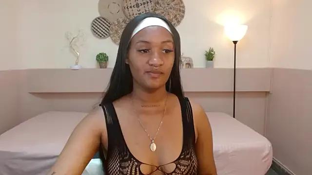 NaomiLux7 from StripChat is Freechat