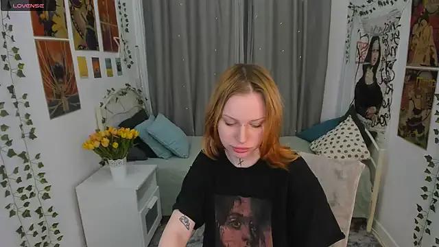 NaomiRosss from StripChat is Freechat