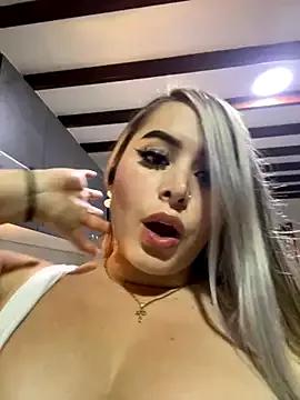 Check-out your craziest wishes with our pick of gaming cams models, featuring big knockers, round tails and tight twats.