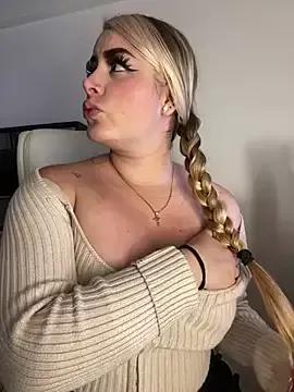 Check-out your craziest wishes with our pick of gaming cams models, featuring big knockers, round tails and tight twats.