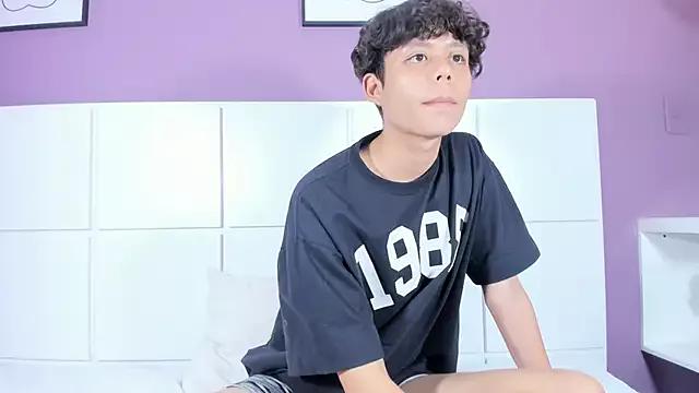 NathanBell from StripChat is Freechat