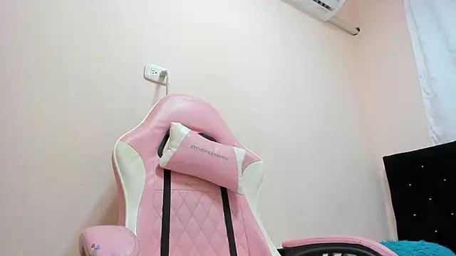 Natylatina_01 webcams show profile image 