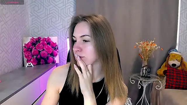 Check-out your craziest wishes with our pick of gaming cams models, featuring big knockers, round tails and tight twats.