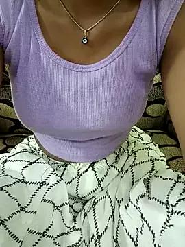 Naughty_Alinaa from StripChat is Freechat