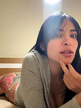 Naughty_Arab_girl from StripChat is Freechat