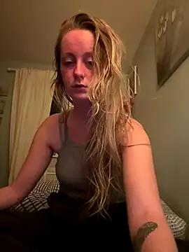 NaughtyAmore from StripChat is Freechat