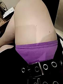 NaughtyChubbyBunny from StripChat is Freechat