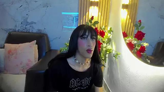 Nayla_Monroee from StripChat is Freechat