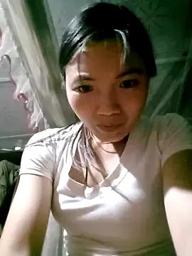 ngan-cute from StripChat is Freechat