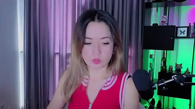 Nicky_sexfire from StripChat is Freechat