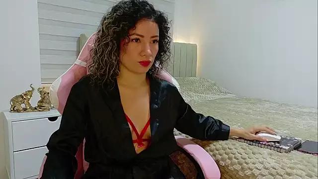 Check-out your craziest wishes with our pick of gaming cams models, featuring big knockers, round tails and tight twats.