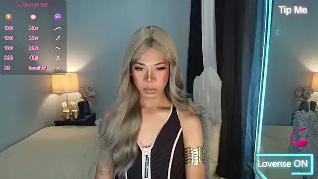 NicoleAshleyxxx from StripChat is Freechat