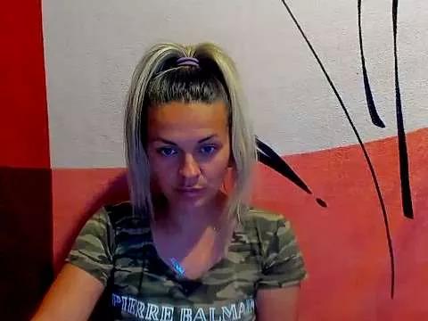 Check-out your craziest wishes with our pick of gaming cams models, featuring big knockers, round tails and tight twats.