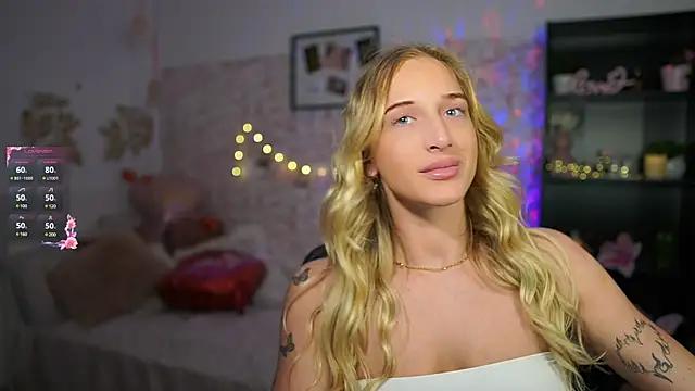 Check-out your craziest wishes with our pick of gaming cams models, featuring big knockers, round tails and tight twats.