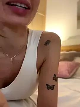 Check-out your craziest wishes with our pick of gaming cams models, featuring big knockers, round tails and tight twats.
