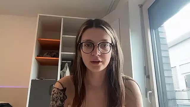 NikaCyberslut from StripChat is Freechat