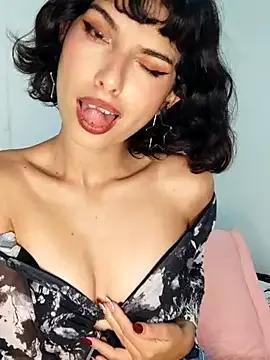 Check-out your craziest wishes with our pick of gaming cams models, featuring big knockers, round tails and tight twats.