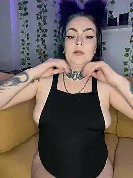 Check-out your craziest wishes with our pick of gaming cams models, featuring big knockers, round tails and tight twats.