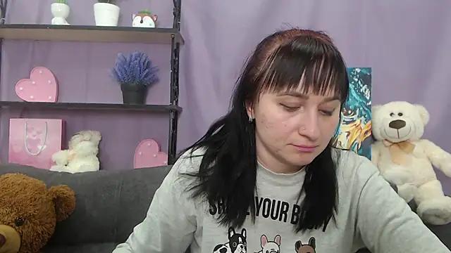 NinaFlawlees from StripChat is Freechat