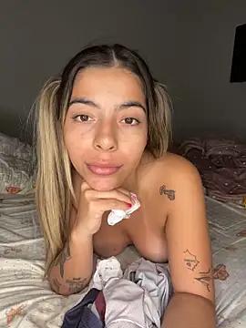 Check-out your craziest wishes with our pick of gaming cams models, featuring big knockers, round tails and tight twats.