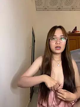 Photos of Niraa3 from StripChat is Freechat