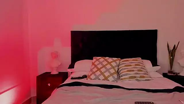 NoahLux from StripChat is Freechat
