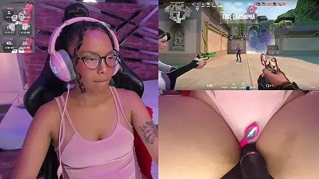 Check-out your craziest wishes with our pick of gaming cams models, featuring big knockers, round tails and tight twats.