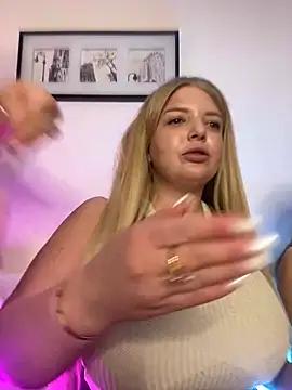Check-out your craziest wishes with our pick of gaming cams models, featuring big knockers, round tails and tight twats.