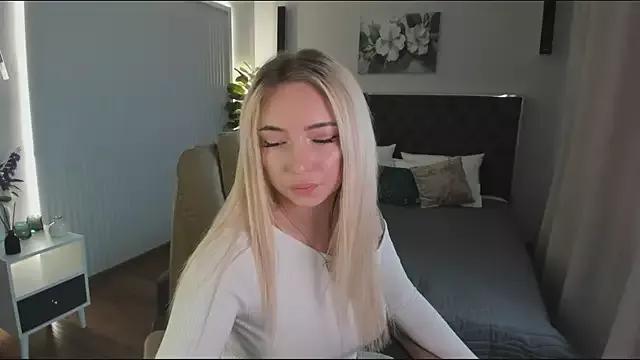 OhMyEmma from StripChat is Freechat