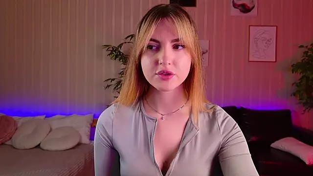 Check-out your craziest wishes with our pick of gaming cams models, featuring big knockers, round tails and tight twats.
