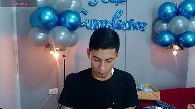 Oliver_king_sex from StripChat is Freechat