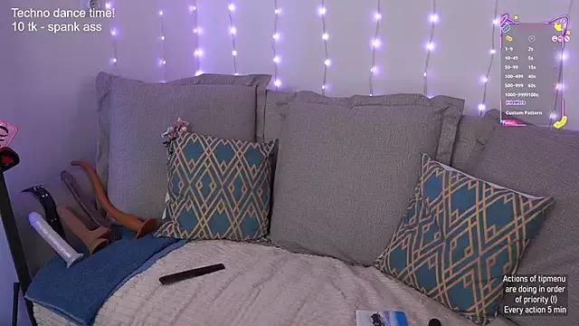 Olivia_WestSun from StripChat is Freechat