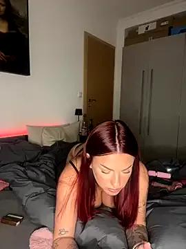 OliviaaFischer from StripChat is Freechat