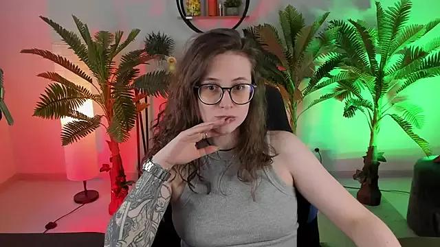 Check-out your craziest wishes with our pick of gaming cams models, featuring big knockers, round tails and tight twats.
