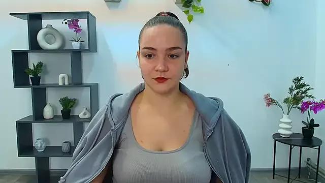 Check-out your craziest wishes with our pick of gaming cams models, featuring big knockers, round tails and tight twats.