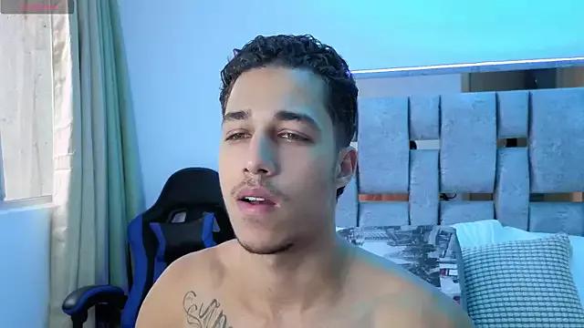 Check-out your craziest wishes with our pick of gaming cams models, featuring big knockers, round tails and tight twats.