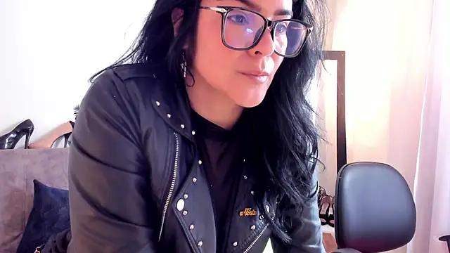 orlena_bella from StripChat is Freechat