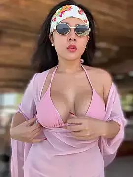 Photos of OUTDOOR_QUEEN010 from StripChat is Freechat