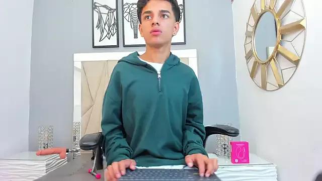 owen__johnson from StripChat is Freechat