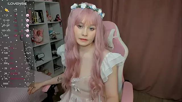 Check-out your craziest wishes with our pick of gaming cams models, featuring big knockers, round tails and tight twats.