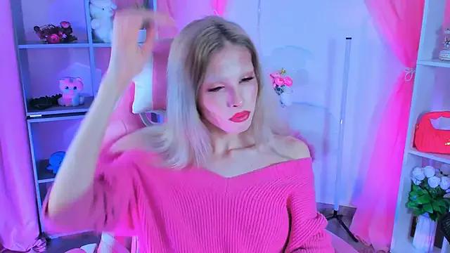 Check-out your craziest wishes with our pick of gaming cams models, featuring big knockers, round tails and tight twats.