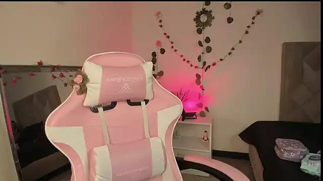 Paprika_ from StripChat is Freechat