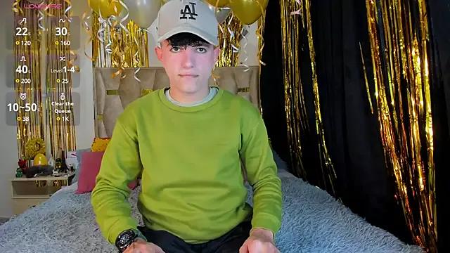 patrick_sanzz from StripChat is Freechat
