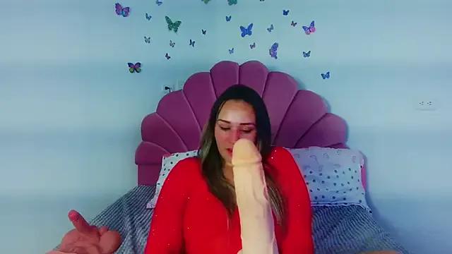 Check-out your craziest wishes with our pick of gaming cams models, featuring big knockers, round tails and tight twats.