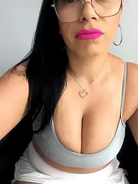 paularois from StripChat is Freechat