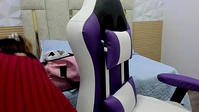 Check-out your craziest wishes with our pick of gaming cams models, featuring big knockers, round tails and tight twats.