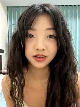 peach_x from StripChat is Freechat