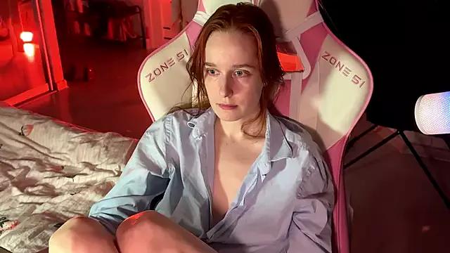 Check-out your craziest wishes with our pick of gaming cams models, featuring big knockers, round tails and tight twats.